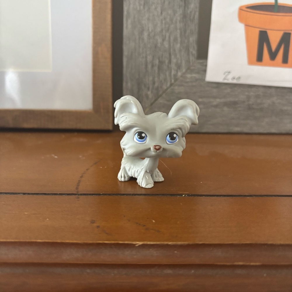hasbro littlest pet shop yorkshire terrier #227